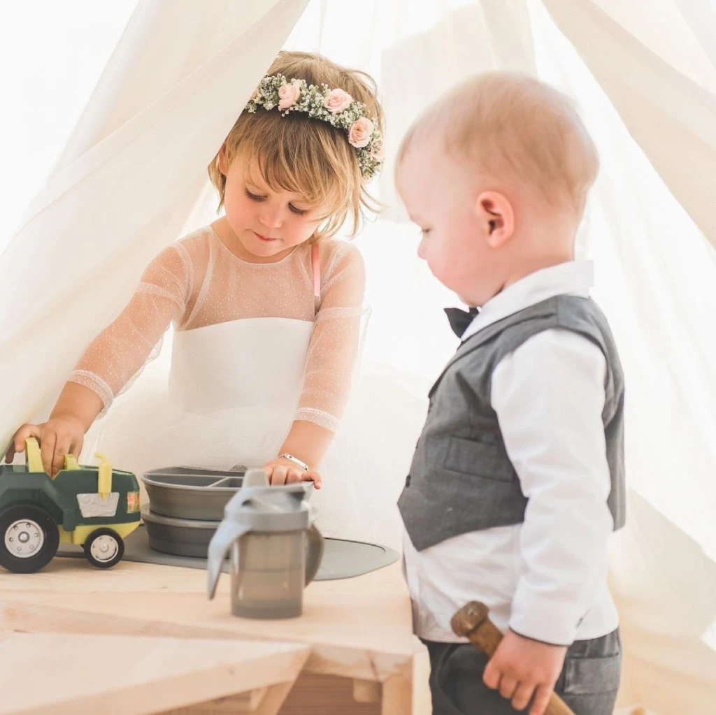 MALI ANĐEO ODIJELO NICHOLAS