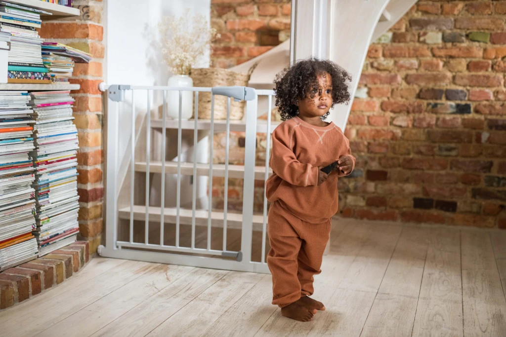 MOMI PAXI ZAŠTITNA OGRADICA,GREY