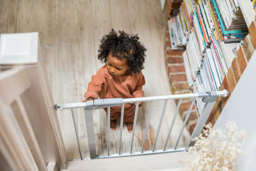 MOMI PAXI ZAŠTITNA OGRADICA,GREY