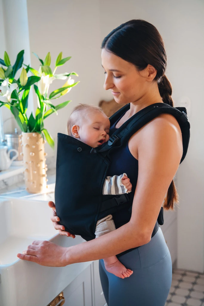 MOMI COLLET NOSILJKA ZA BEBE,BLACK