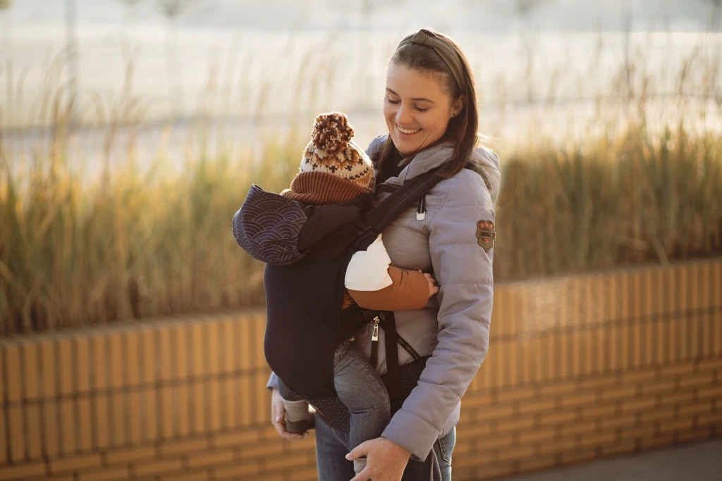 MOMI COLLET NOSILJKA ZA BEBE,BLACK