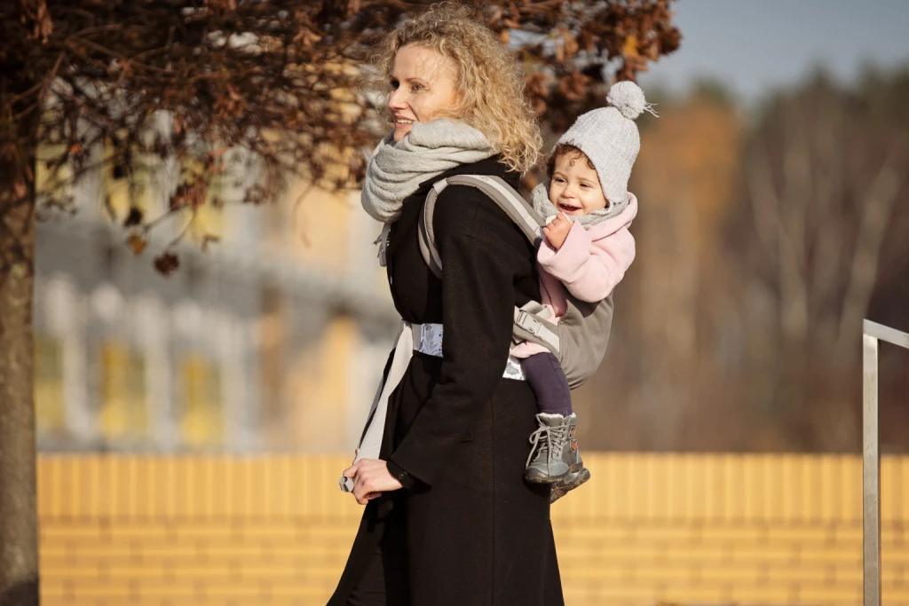 MOMI COLLET NOSILJKA ZA BEBE,BLACK