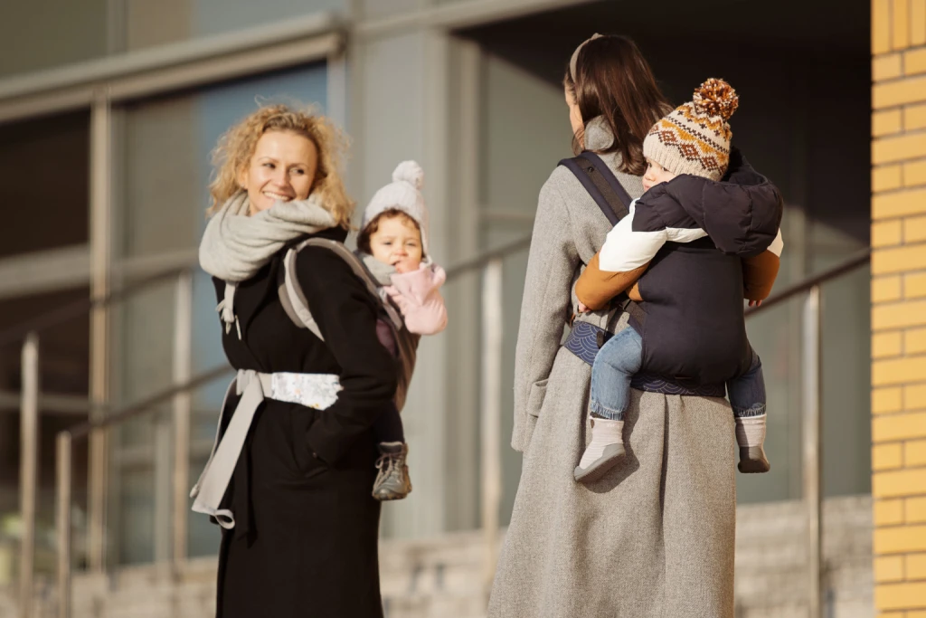 MOMI COLLET NOSILJKA ZA BEBE,BLACK