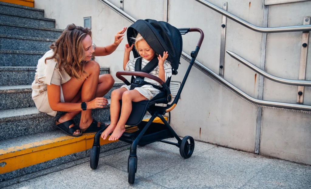 MOMI ADELLE KOLICA,CRNO-ZLATNA