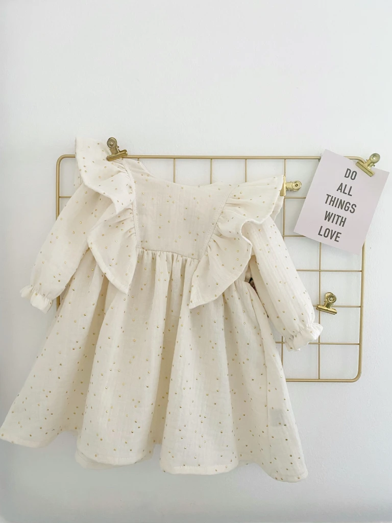 MALI ANĐEO,PETIT ANGEL HALJINA LUCE