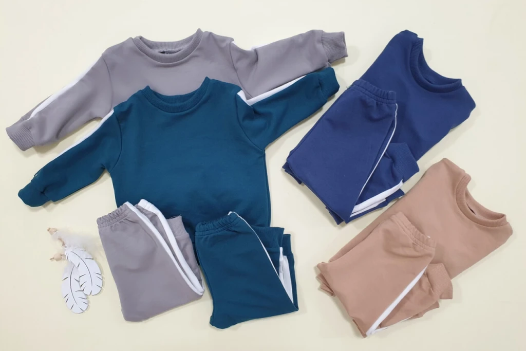 PČELICA MAJA TRENERKA DJEČ.MUŠKA 86-98