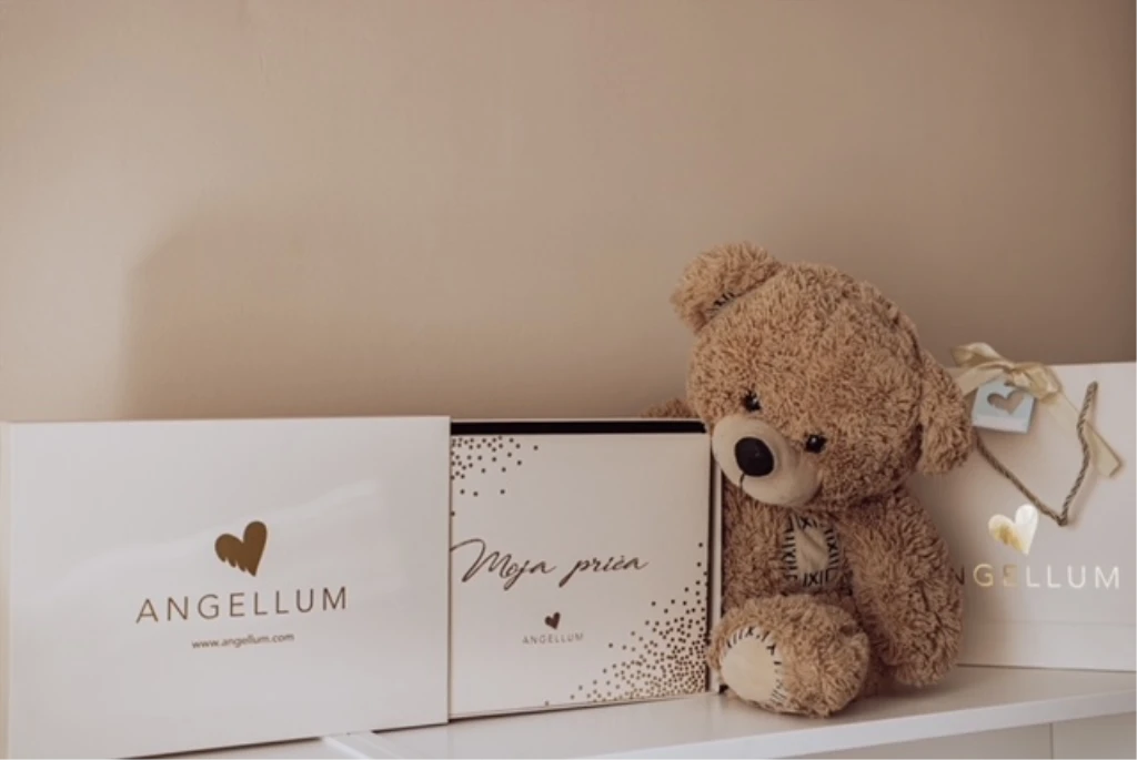 ANGELLUM MOJA PRIČA EXCLUSIVE-GIRL