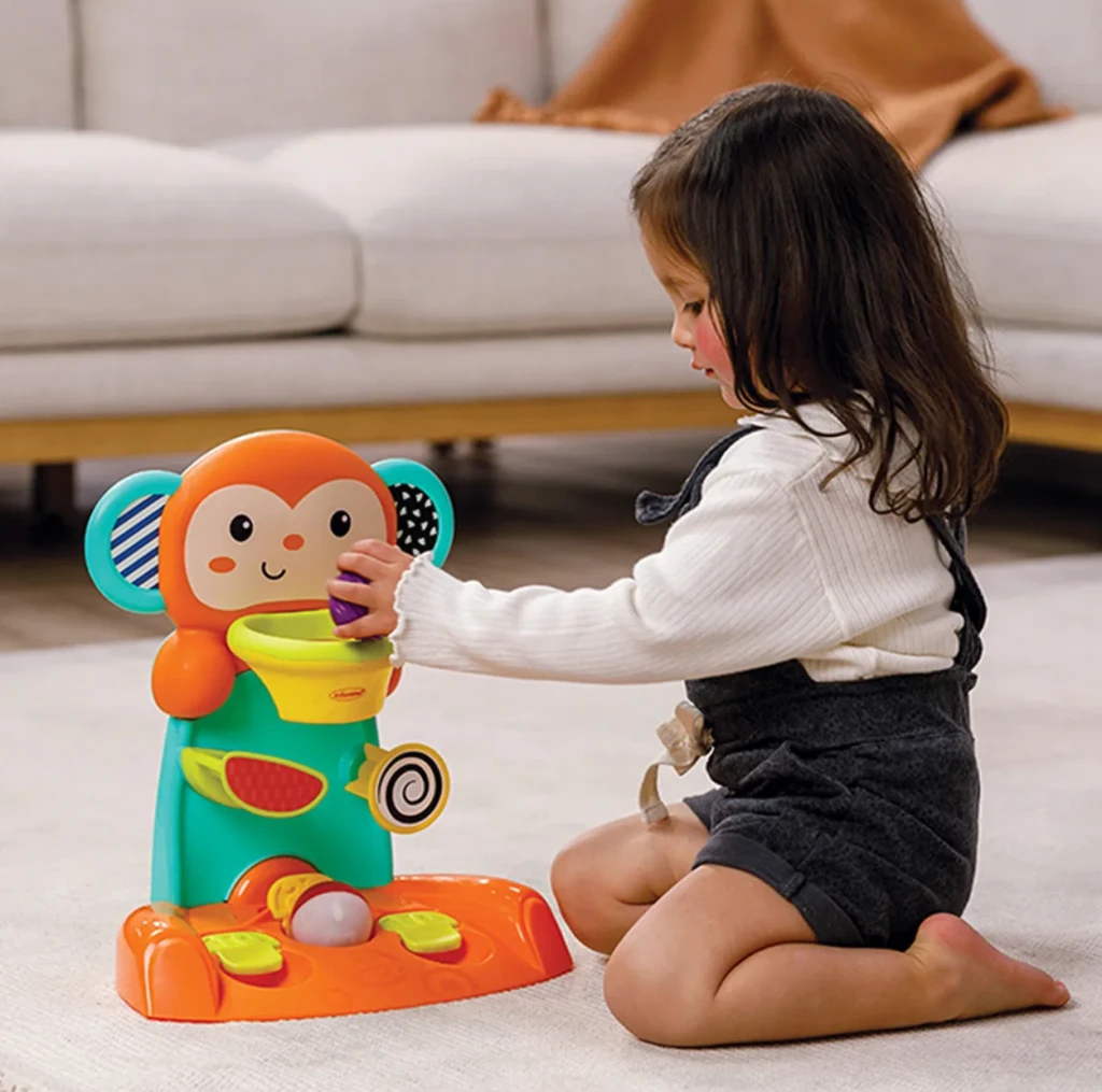 INFANTINO AKTIVNA IGRAČKA SA LOPTOM HAPPY HOOPS FOR.