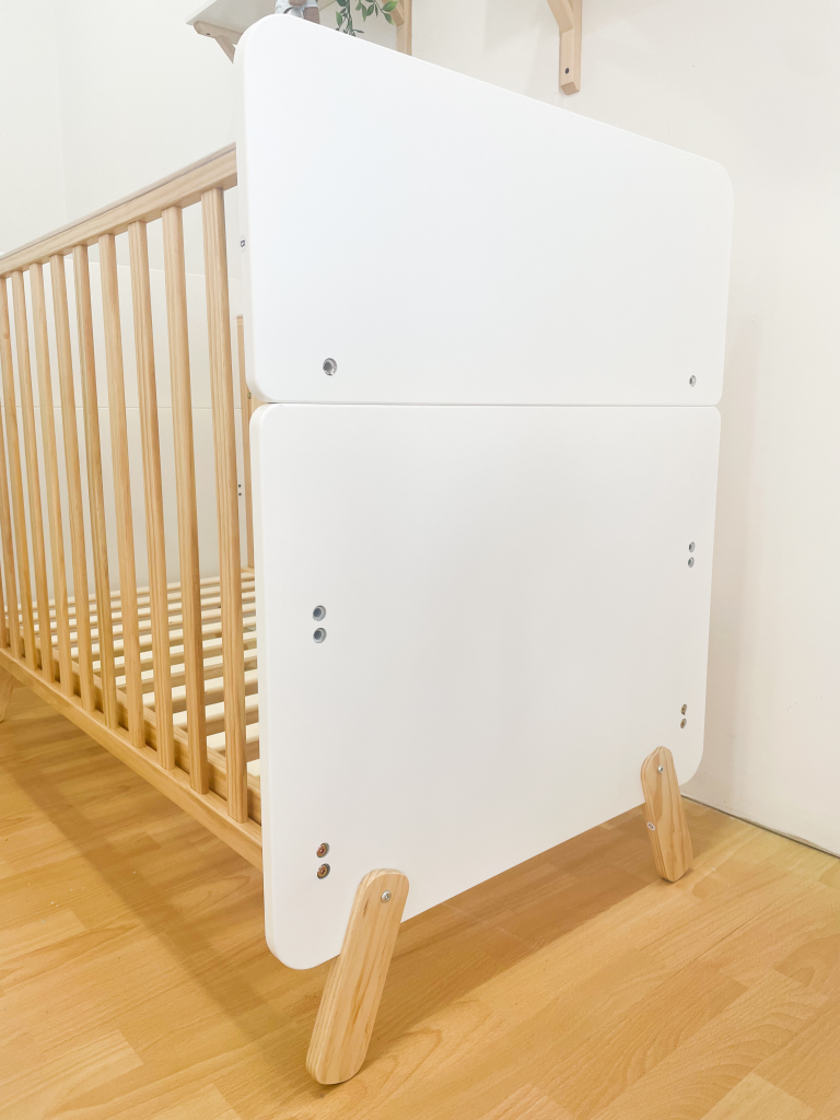 DRVENI KREVETAC HEFEI BIJELI/HRAST 131