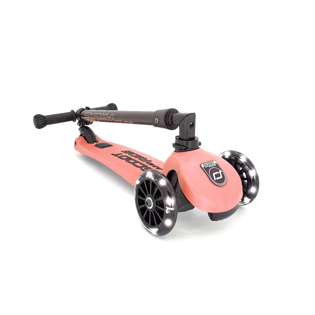 SCOOT AND RIDE HIGHWAYKICK 3 LED ROMOBIL, PEACH 