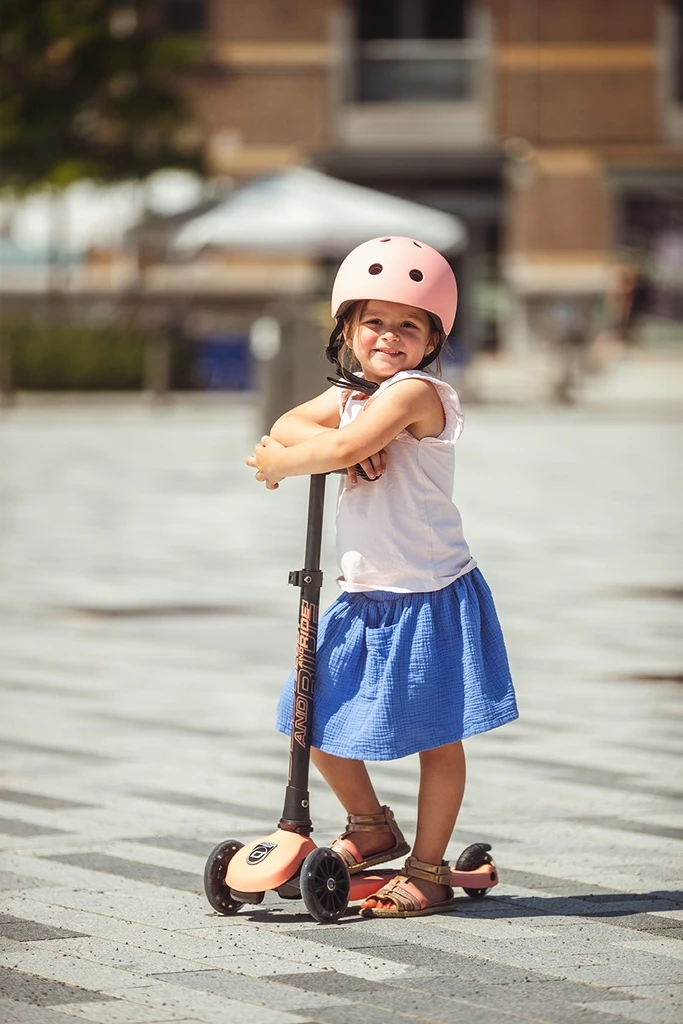 SCOOT AND RIDE HIGHWAYKICK 3 LED ROMOBIL, PEACH 