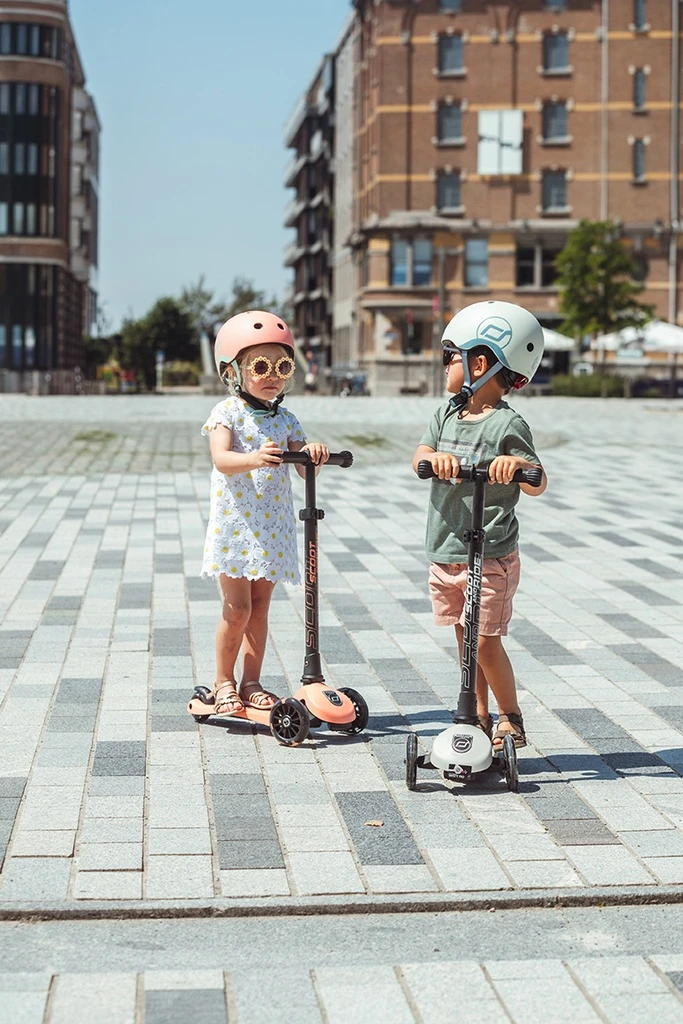 SCOOT AND RIDE HIGHWAYKICK 3 LED ROMOBIL, PEACH 