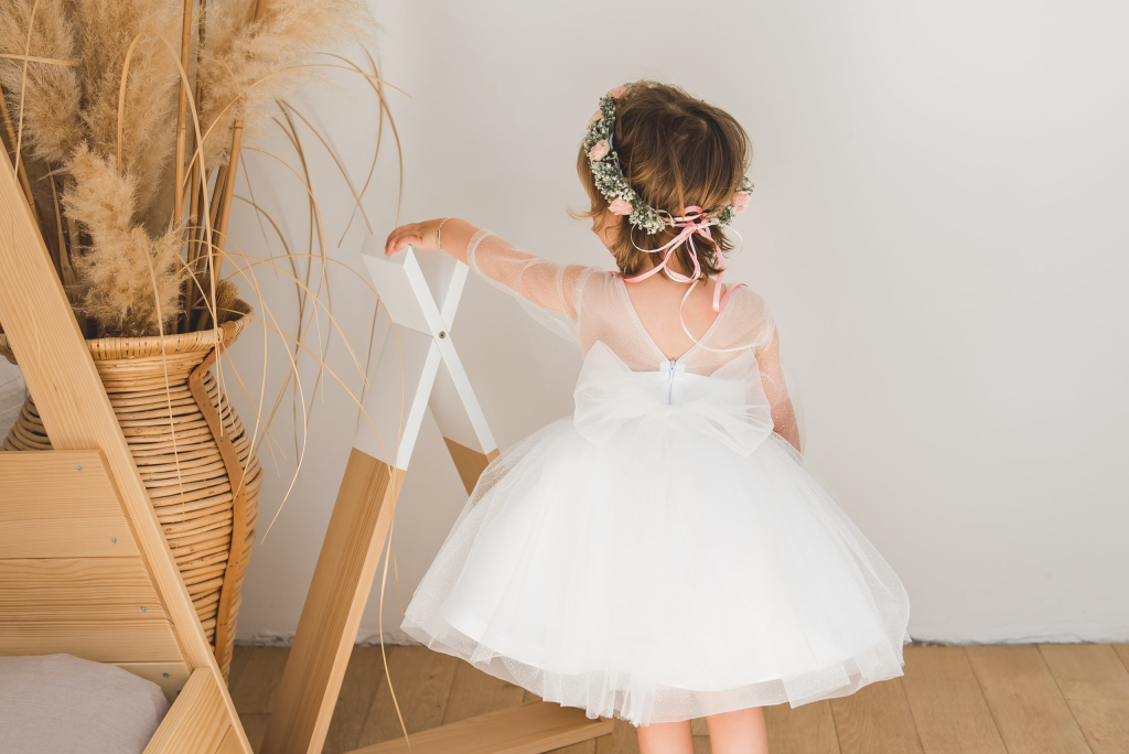 MALI ANĐEO HALJINA ANGELA