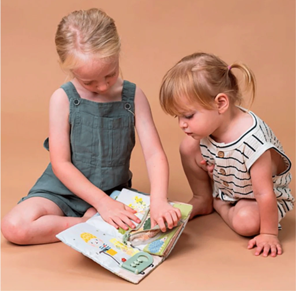 TAF TOYS EDUKATIVNA KNJIGA FOR.