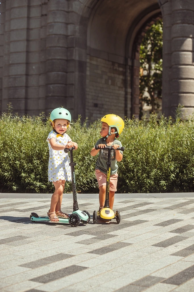 SCOOT AND RIDE HIGHWAYKICK 3 LED ROMOBIL, BLUEBERRY 