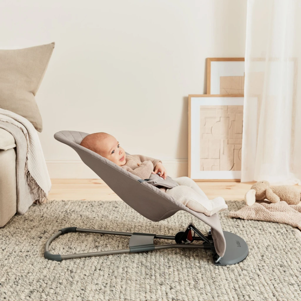 BABYBJORN BLISS WOVEN C-QUILT,SAND-GREY SA GOOGLY EYES IGRAČ