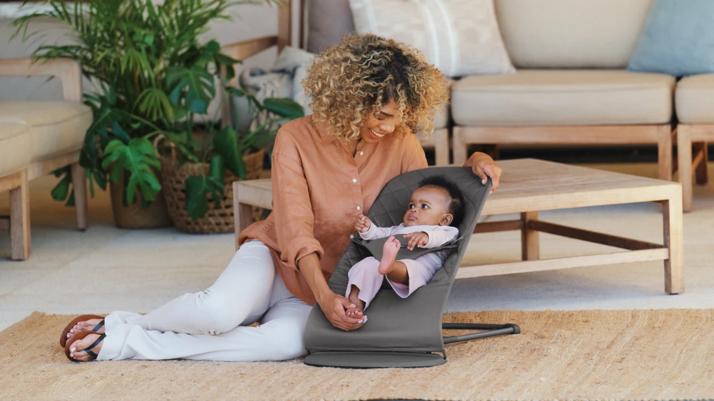 BABYBJORN BLISS WOVEN C-QUILT,ANTHRACITE SA GOOGLY EYES IGRA