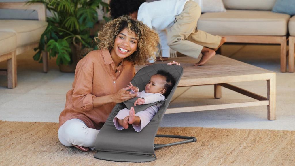 BABYBJORN BLISS WOVEN C-QUILT,ANTHRACITE SA GOOGLY EYES IGRA