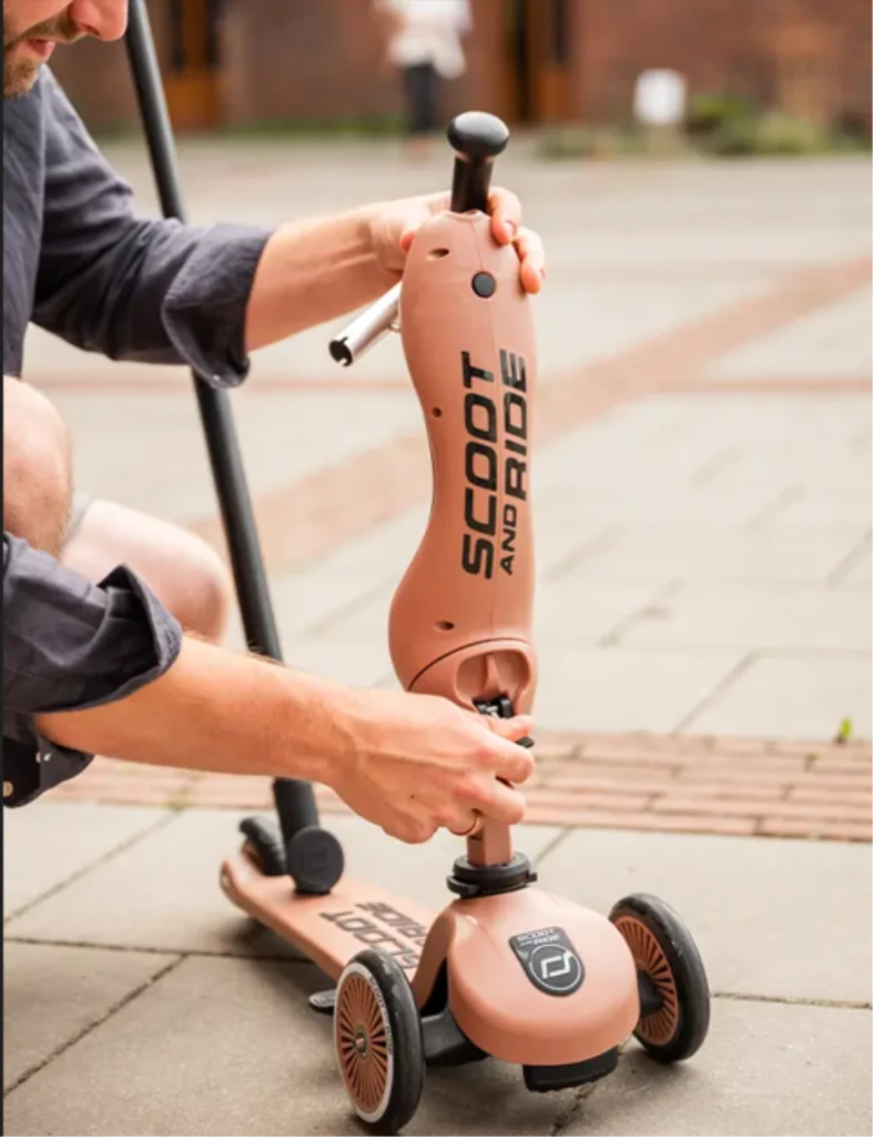 SCOOT AND RIDE HIGHWAYKICK 1 PUSH AND GO MOCHA