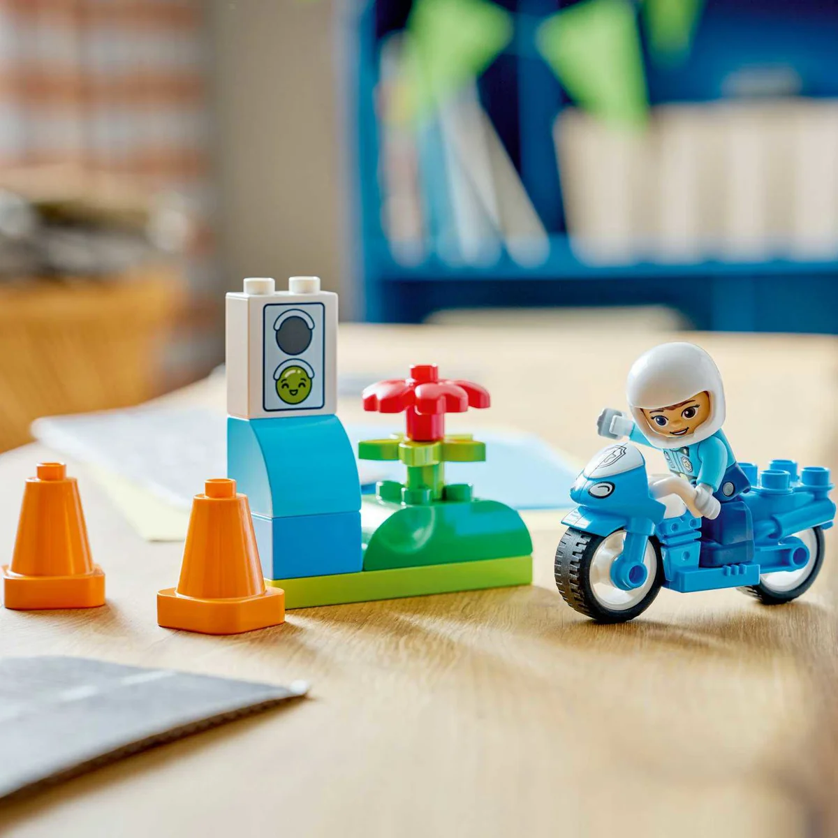LEGO 10471 PLAVI POLICIJSKI MOTOR