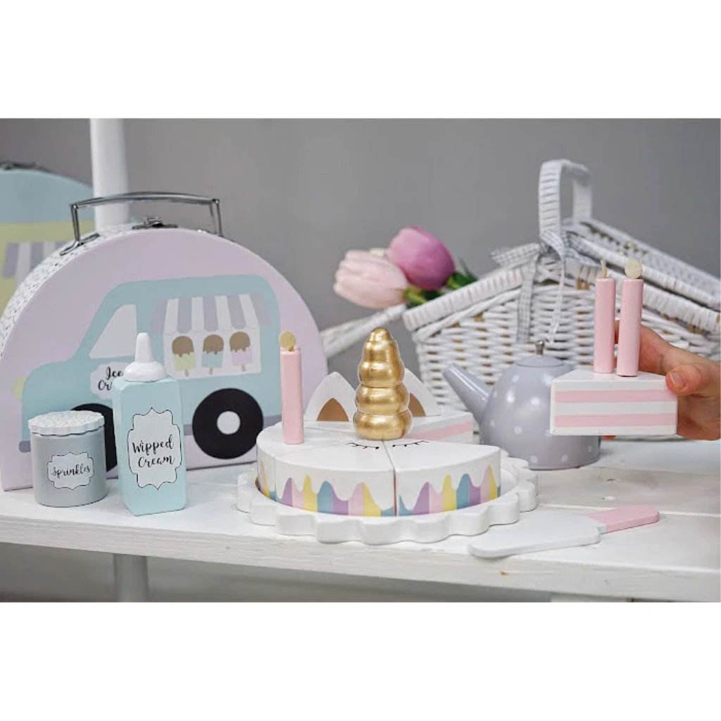 DRVENA TORTA JEDNOROG JABADABADO T272