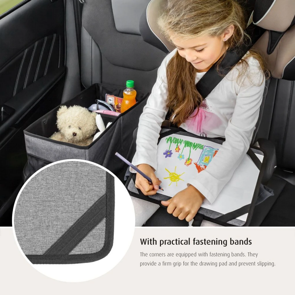 POSLUŽAVNIK ZA IGRU,U AUTU