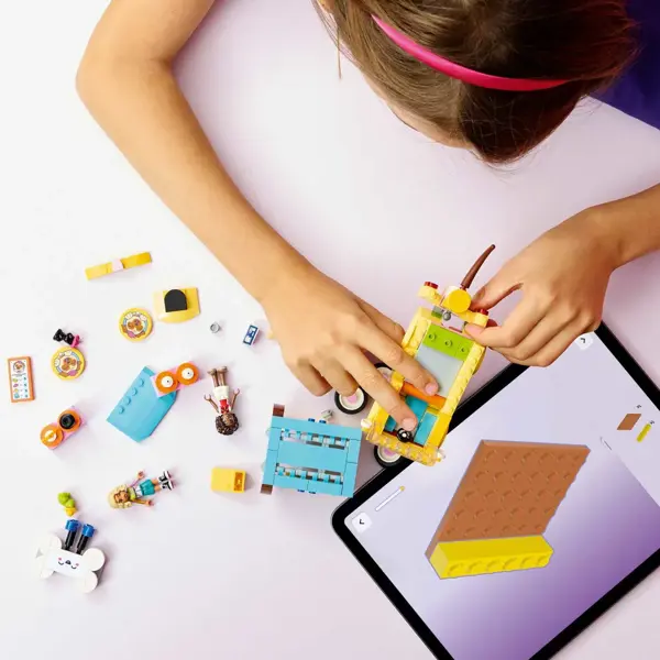 LEGO 42678 KOMBI SA DODATKOM ZA KUĆNE LJUBIMCE
