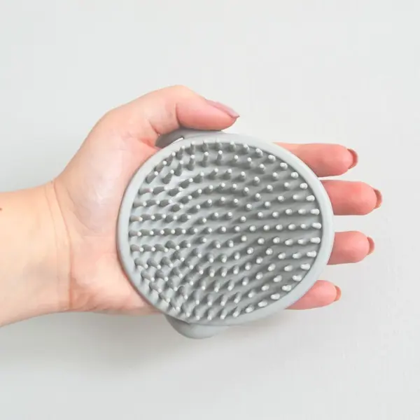 SHNUGGLE MEKA SILIKONSKA ČETKA ZA KUPANJE,GREY