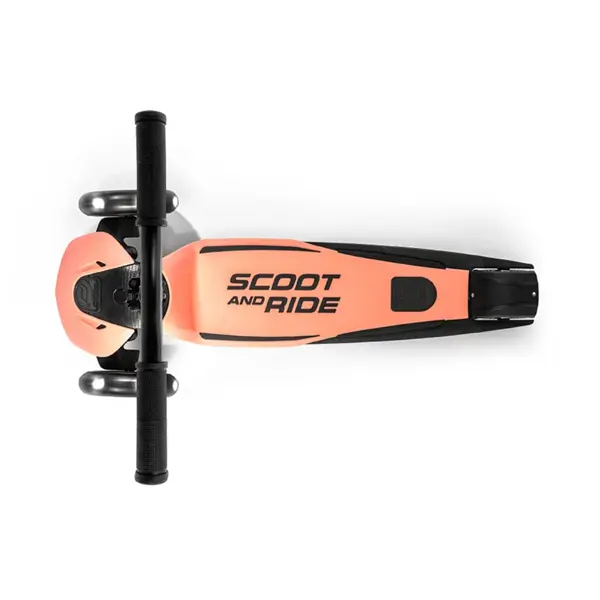 SCOOT AND RIDE HIGHWAYKICK 5 LED ROMOBIL, PEACH 