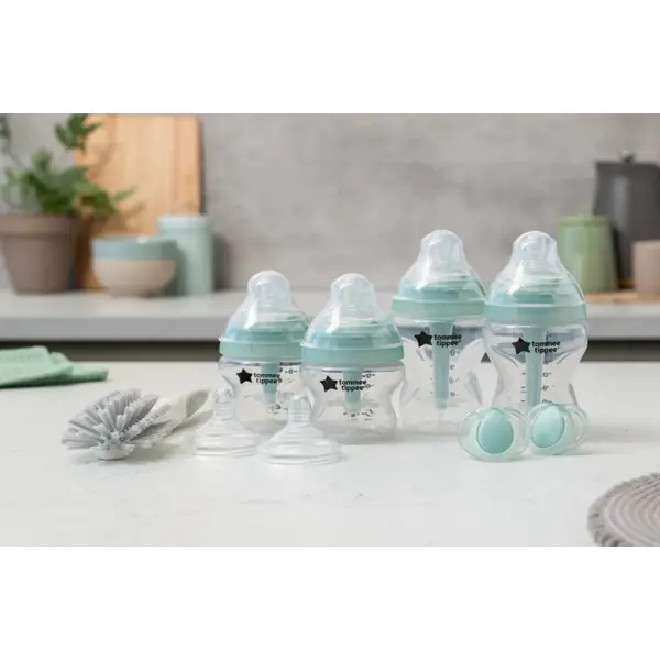 TOMMEE TIPPEE ANTI-COLIC SET BOČICA,4 BOČICE,2 SISAČA,DUDA,ČETKA