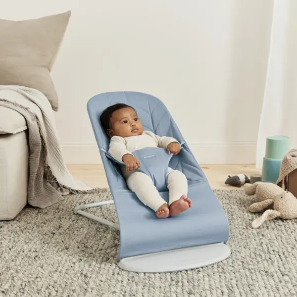 BABYBJORN BLISS WOVEN PETAL QUILT LEŽALJKA-BLUE