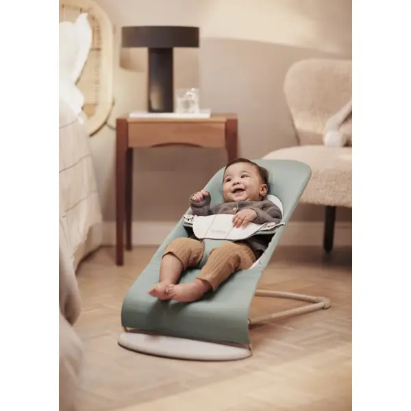 BABYBJORN BALANCE SOFT WOVEN/JERSEY LEŽALJKA, LIGHT SAGE-GRE