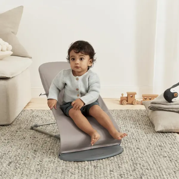 BABYBJORN BLISS WOVEN C-QUILT,SAND-GREY SA GOOGLY EYES IGRAČ