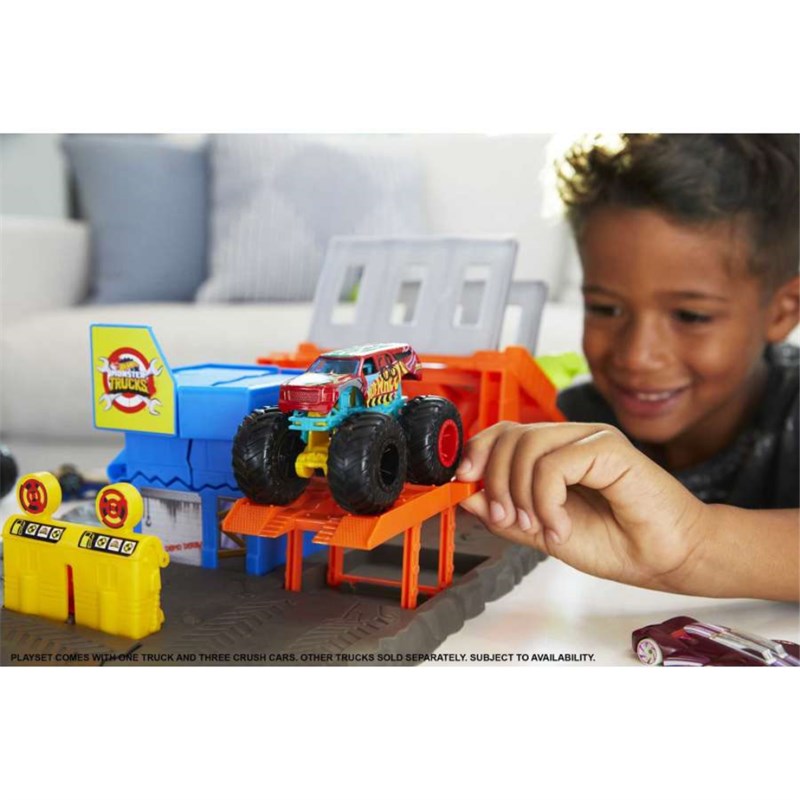 HOT WHEELS MONSTER TRUCKS BLAST STATION