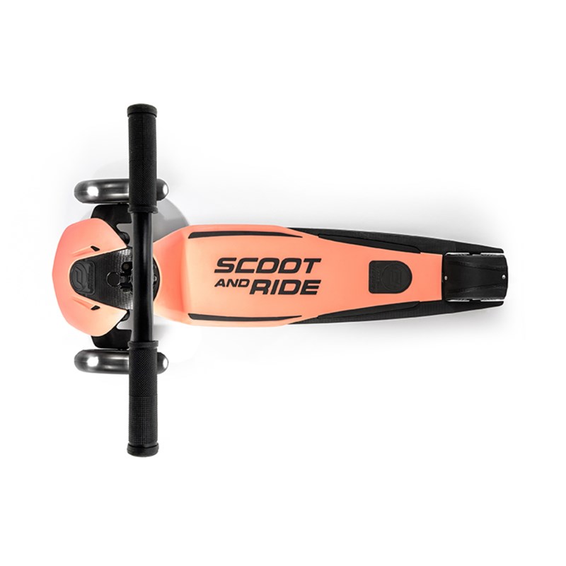 SCOOT AND RIDE ROMOBIL HIGHWAYKICK 5 LED PEACH 