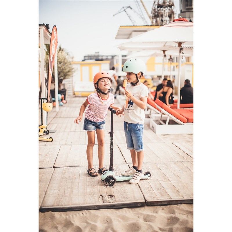 SCOOT AND RIDE HIGHWAYKICK 3 LED ROMOBIL, KIWI 