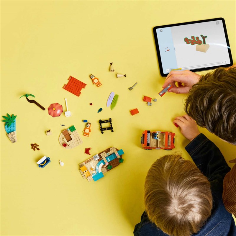 LEGO 11202 BLUEYEVA PLAŽA I PUTOVANJE PORODICE AUTOM