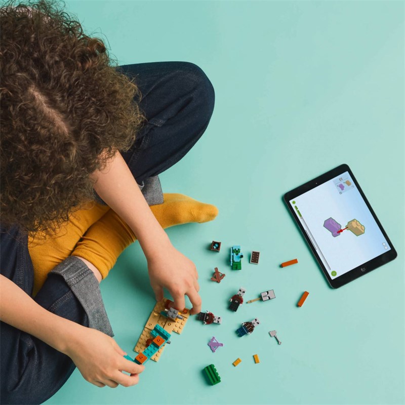 LEGO 21267 PUSTINJSKA PATROLA ILLAGERA