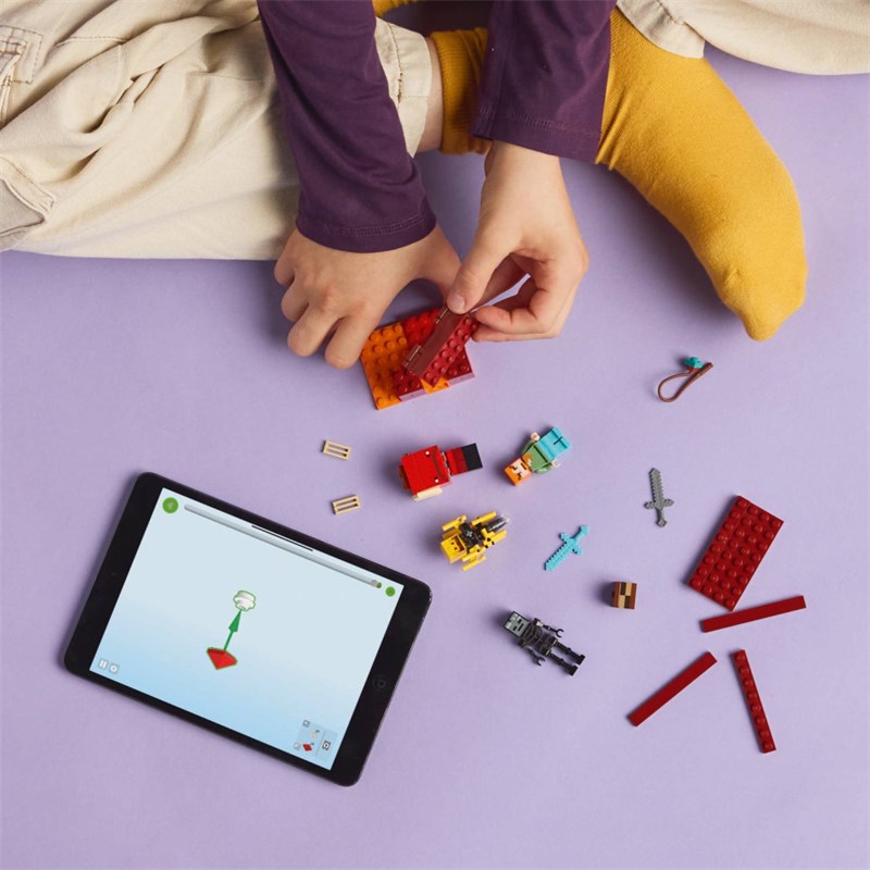 LEGO 21266 DVOBOJ LAVE U NETHERU