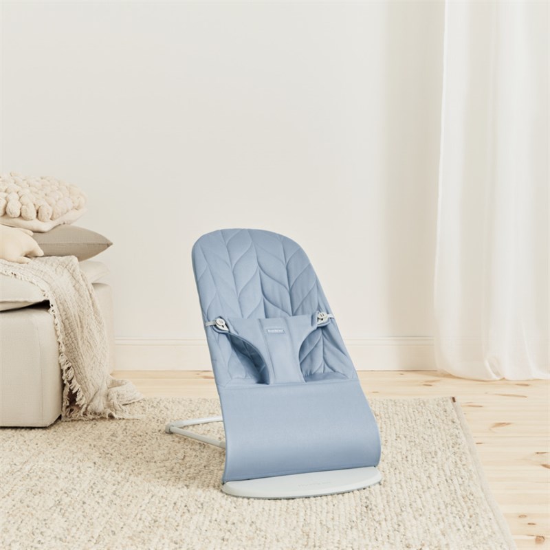 BABYBJORN BLISS WOVEN PETAL QUILT LEŽALJKA-BLUE