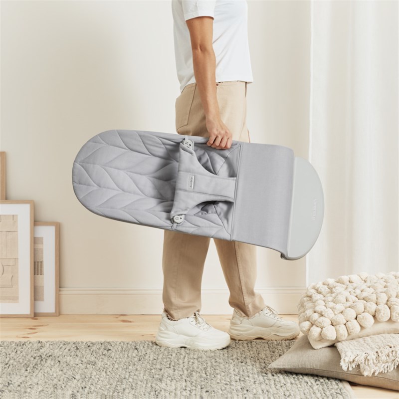 BABYBJORN BLISS WOVEN PETAL LEŽALJKA-LIGHT GREY