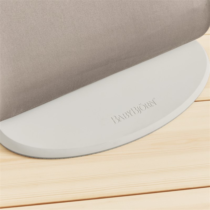 BABYBJORN BLISS COTTON PETAL LEŽALJKA SAND GREY