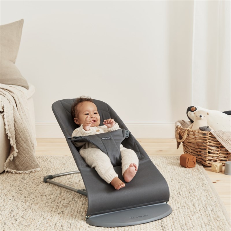 BABYBJORN BLISS WOVEN PETAL QUILT LEŽALJKA,ANTHRACITE