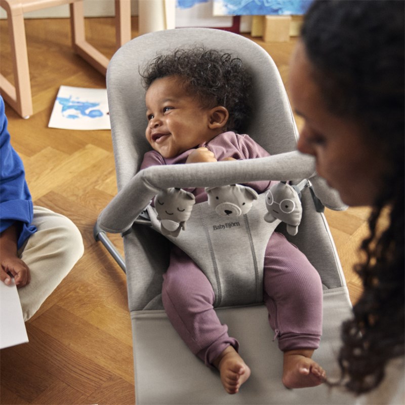 BABYBJORN SOFT FRIENDS IGRAČKA ZA LEŽALJKU, NEUTRALS