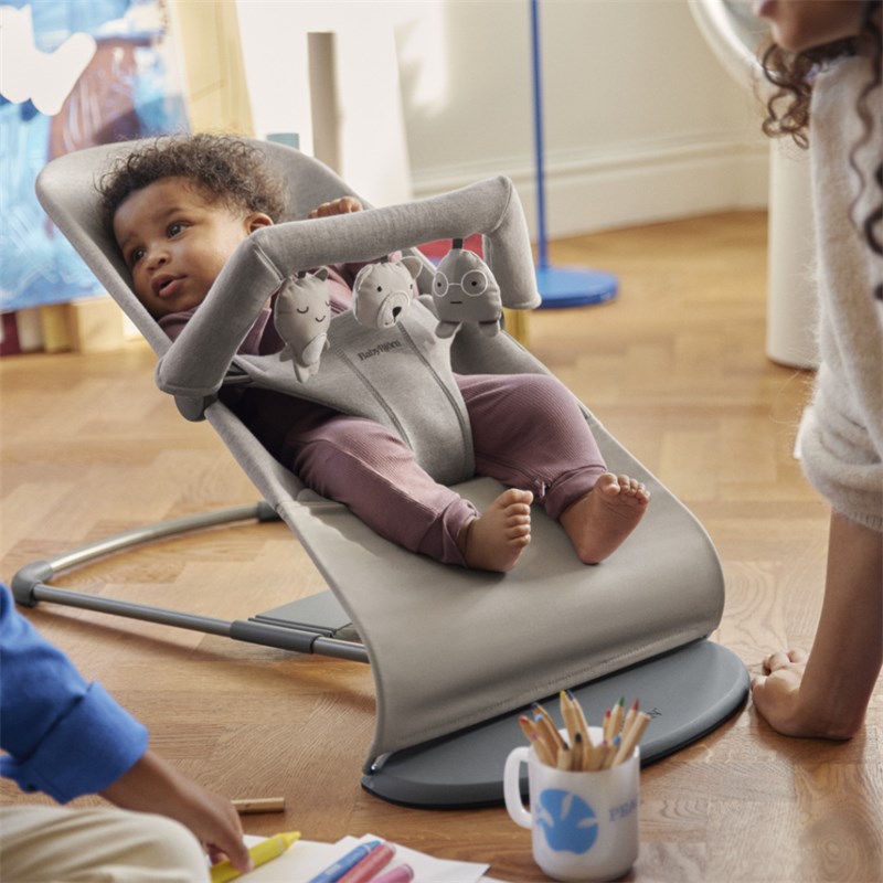 BABYBJORN SOFT FRIENDS IGRAČKA ZA LEŽALJKU, NEUTRALS